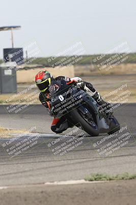 media/Sep-07-2024-Pacific Track Time (Sat) [[9bb89f5e83]]/A group/Phone Wall Paper 1000am/